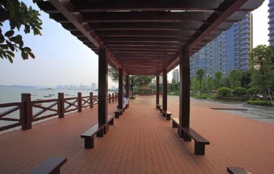 塑木復合材料的城市公共設計
